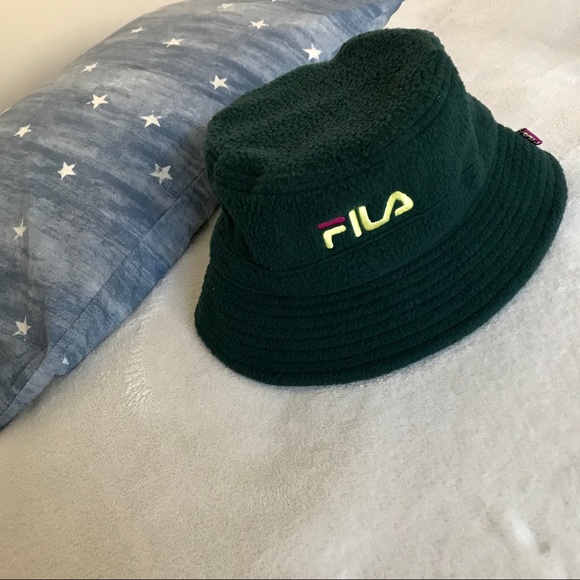 green fila hat